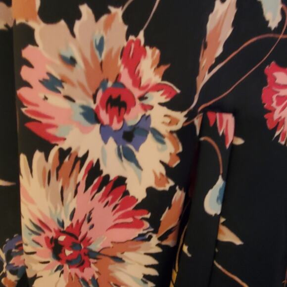 Chaps‎ Women's Black Floral Snap Front Satiny Bomber Jacket Sz 1X - Picture 7 of 8